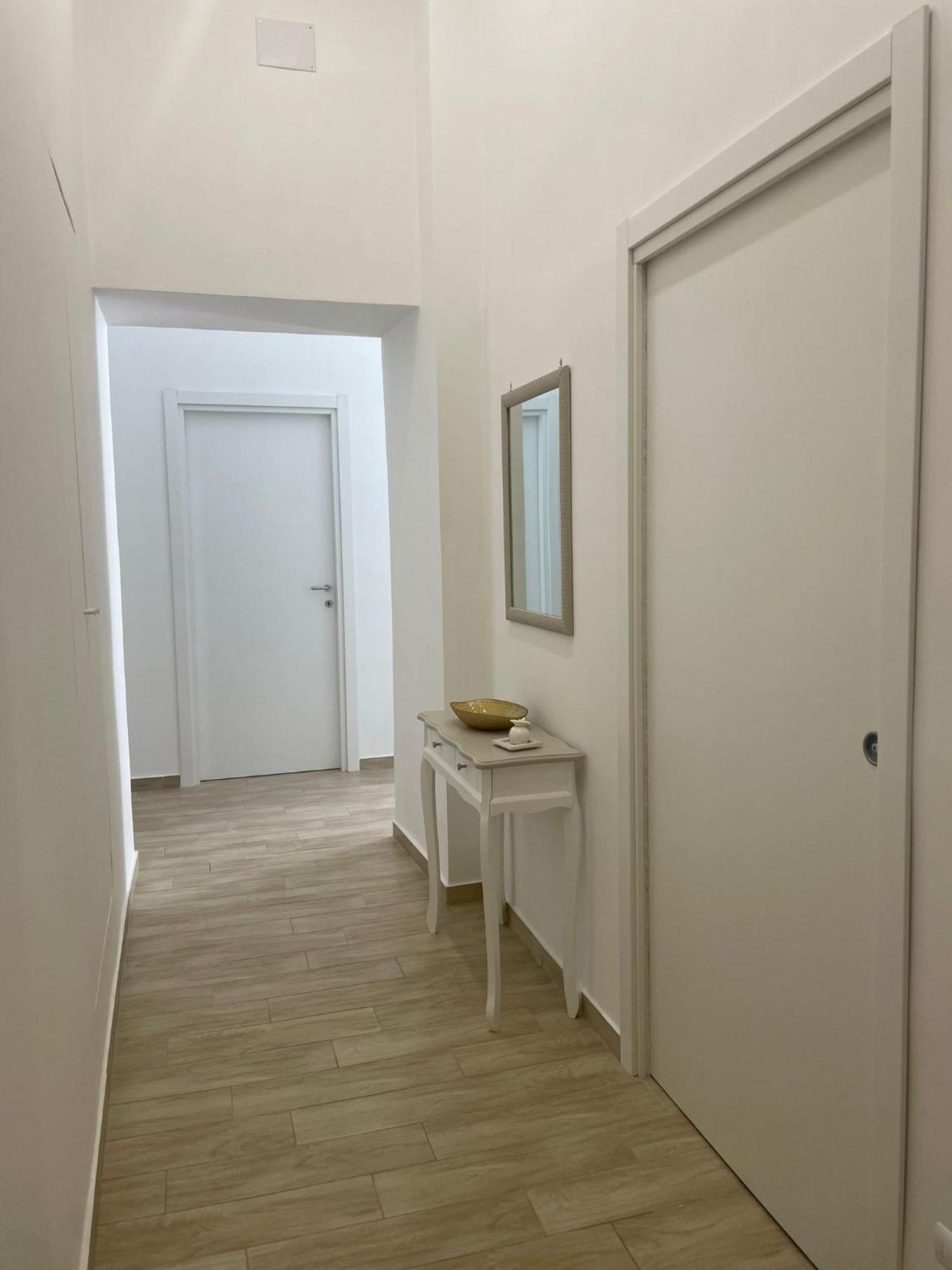 Duomo Luxury Apartament เนเปิลส์ ภายนอก รูปภาพ