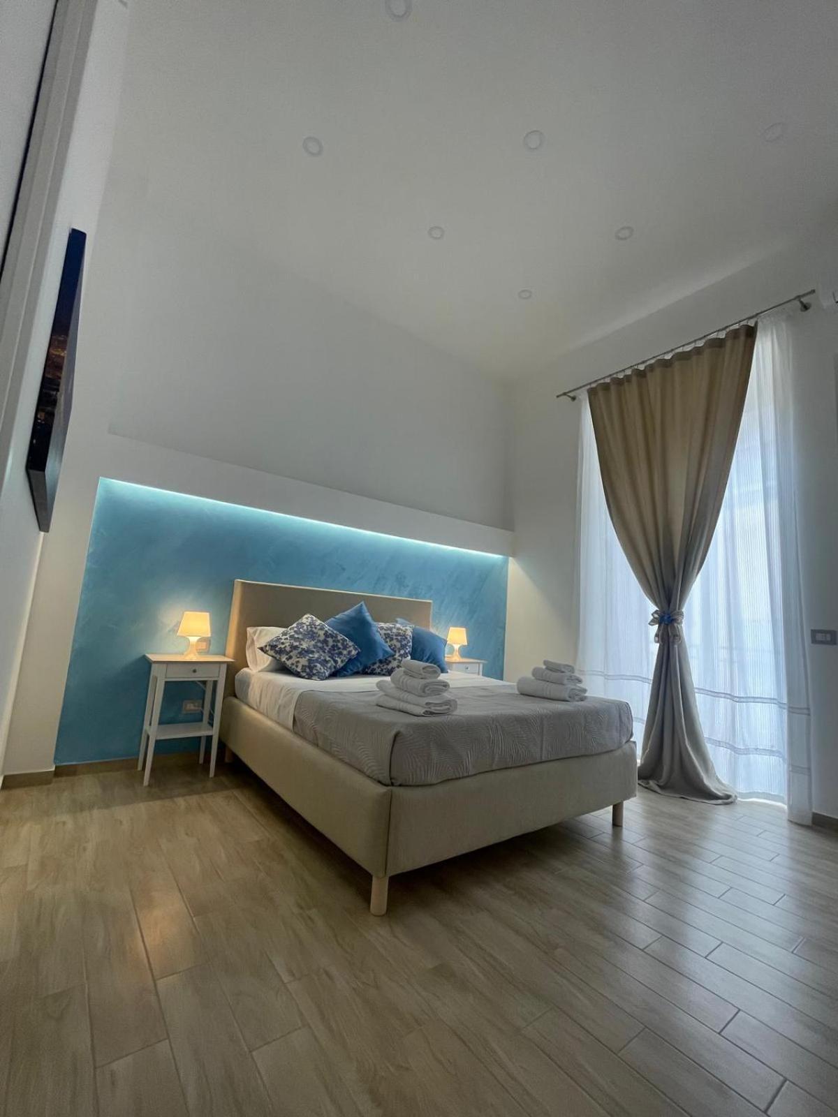 Duomo Luxury Apartament เนเปิลส์ ภายนอก รูปภาพ