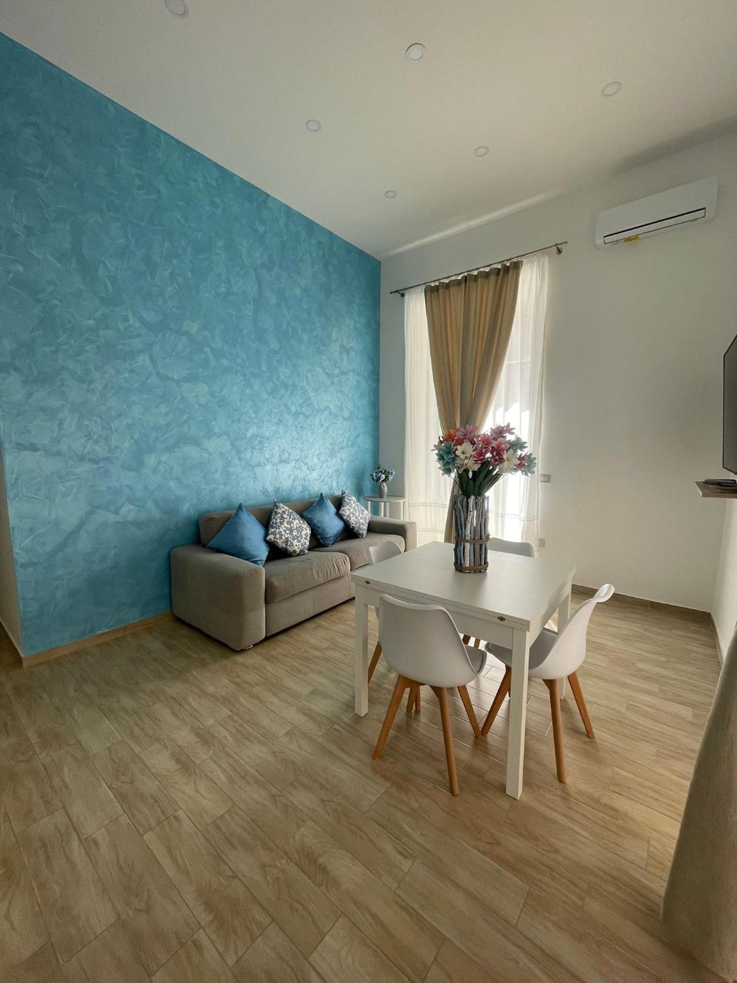 Duomo Luxury Apartament เนเปิลส์ ภายนอก รูปภาพ